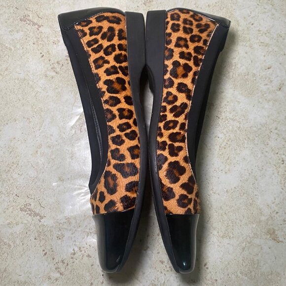 Clarks Leopard Print Ballet Flats With Black Patent Toe Cap Womens Size 8 - Picture 6 of 9